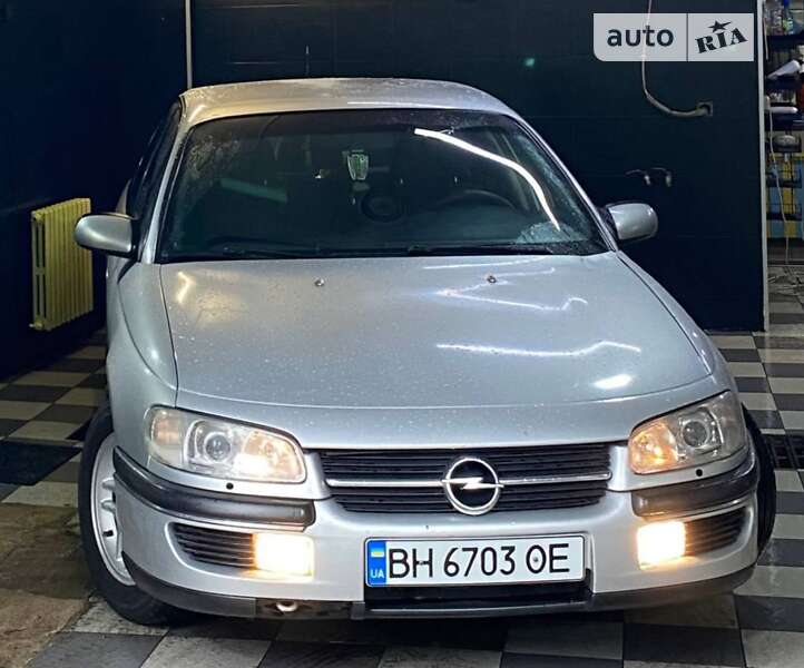 Седан Opel Omega 1998 в Одессе