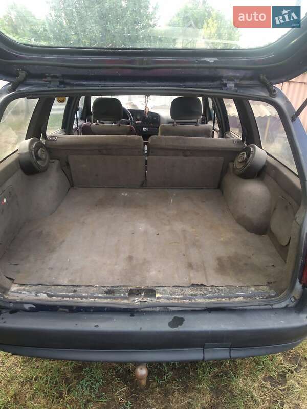 Универсал Opel Omega 1990 в Краматорске