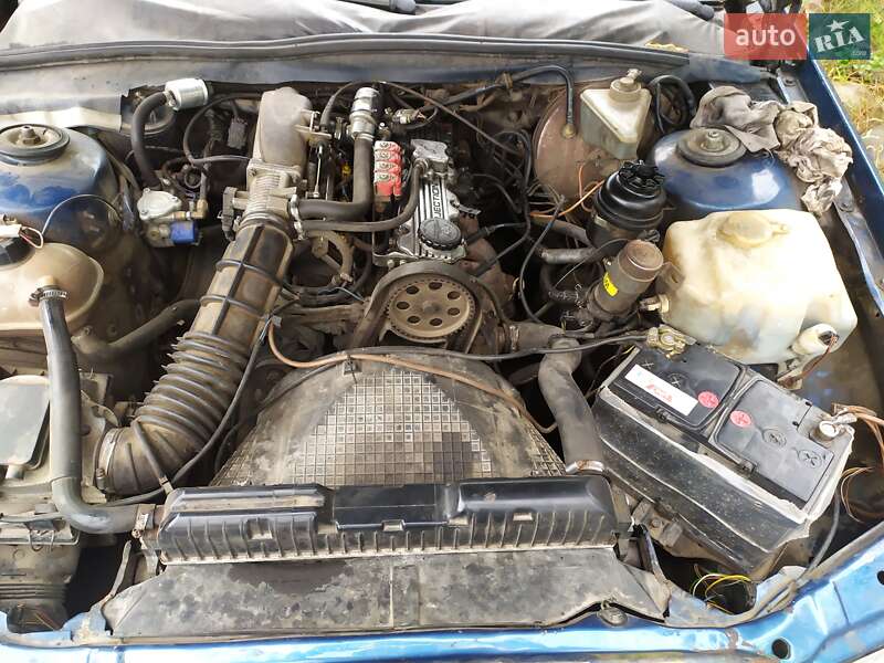 Седан Opel Omega 1990 в Кольчине