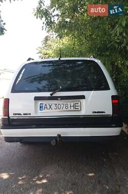 Универсал Opel Omega 1993 в 