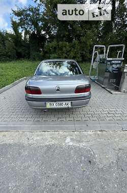 Седан Opel Omega 1995 в Деражне