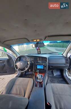 Седан Opel Omega 2000 в 