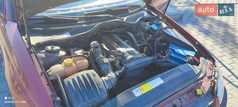 Седан Opel Omega 1995 в Хмельницком