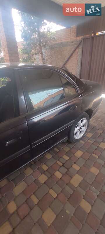 Седан Opel Omega 1999 в Києві