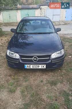 Седан Opel Omega 1994 в 
