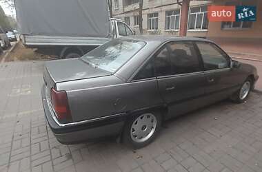 Седан Opel Omega 1992 в Сумах