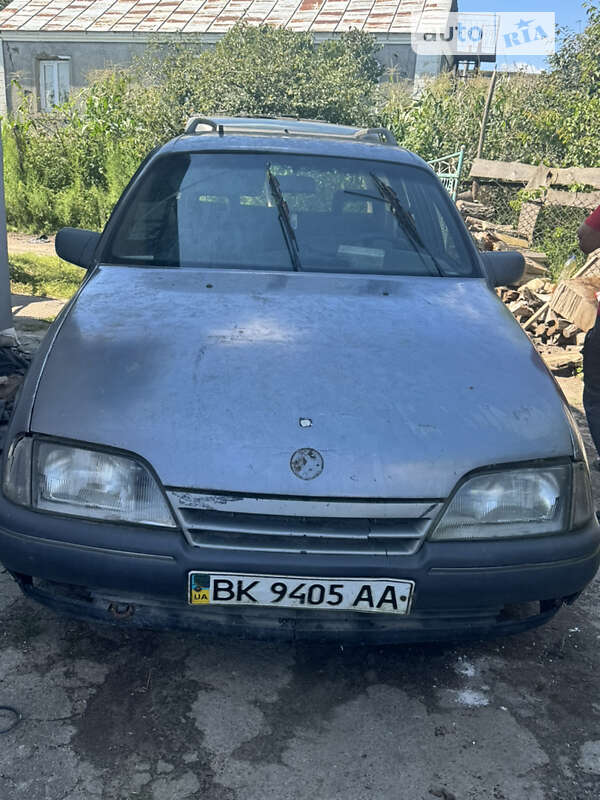 Универсал Opel Omega 1987 в 