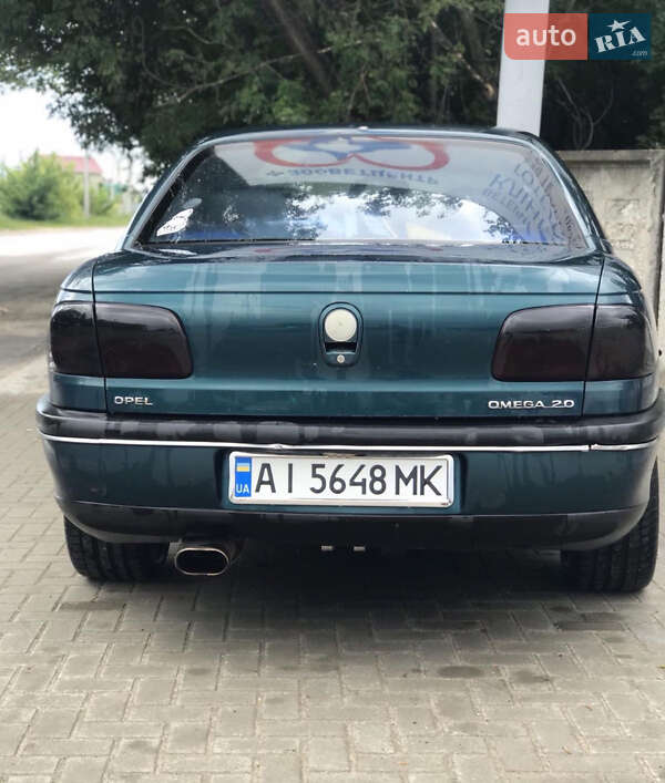 Седан Opel Omega 1996 в 