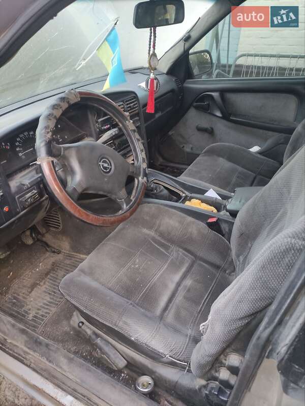 Седан Opel Omega 1992 в Вінниці