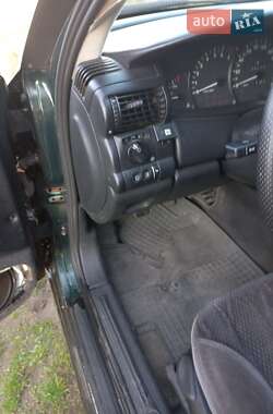 Седан Opel Omega 1995 в 