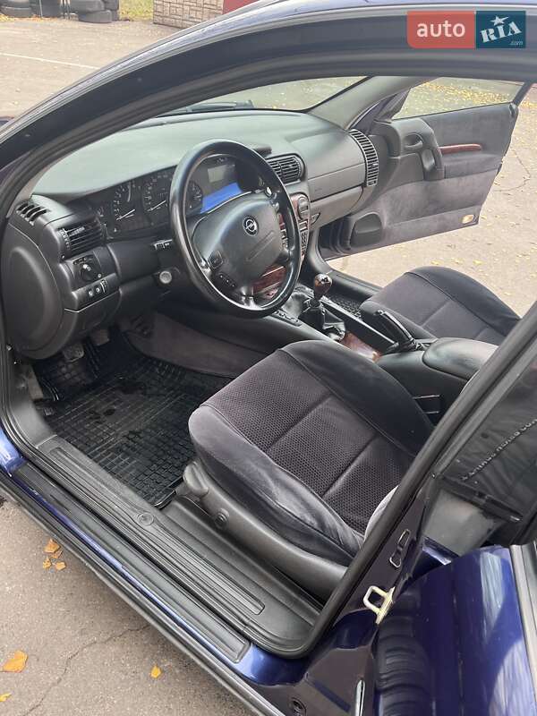 Седан Opel Omega 1999 в Кривом Роге