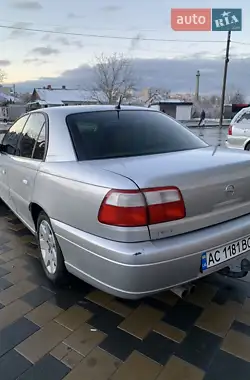 Opel Omega 2000