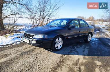 Седан Opel Omega 1998 в Бородянке