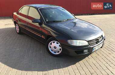 Седан Opel Omega 1998 в Львове