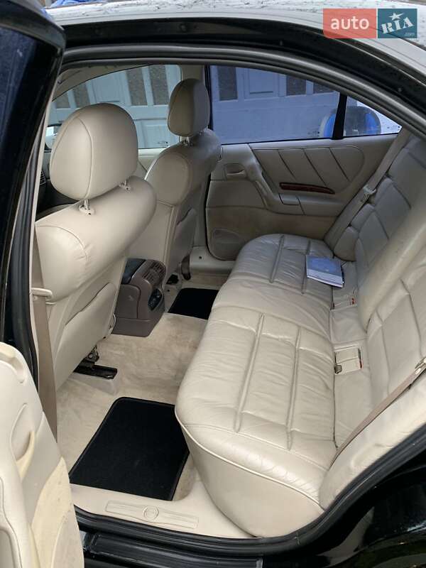 Седан Opel Omega 1998 в Косове