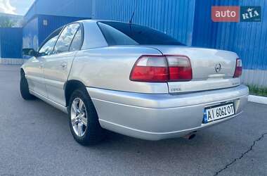 Седан Opel Omega 2000 в Херсоні