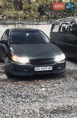 Седан Opel Omega 1997 в Ужгороді