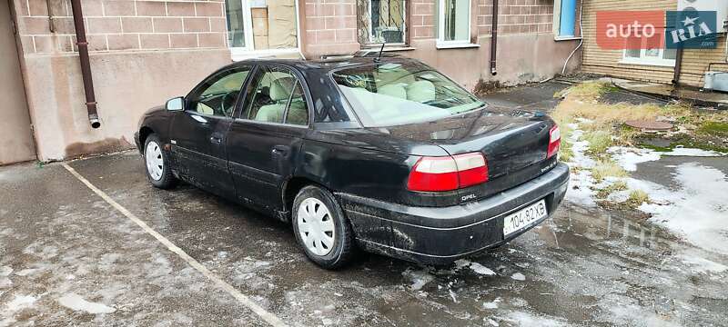 Седан Opel Omega 2000 в Харкові