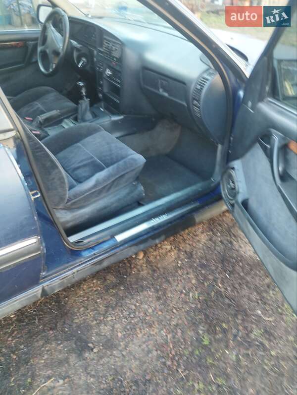 Седан Opel Omega 1993 в Чернівцях фото 5 Седан Opel Omega 1993 в Чернівцях