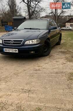 Седан Opel Omega 2001 в Малині