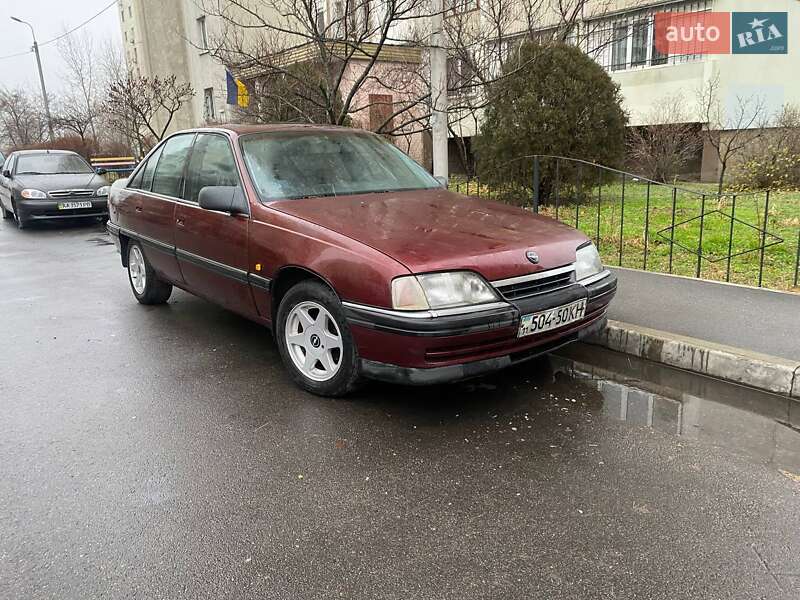 Седан Opel Omega 1991 в Киеве
