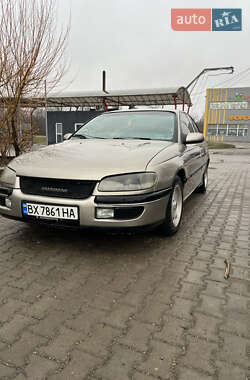 Седан Opel Omega 1994 в Кельменцах