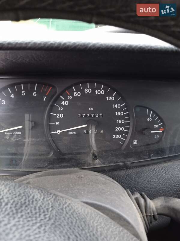 Седан Opel Omega 1999 в 