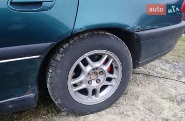 Седан Opel Omega 1998 в Пустомитах