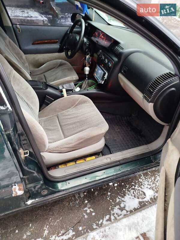 Седан Opel Omega 1996 в Черкассах