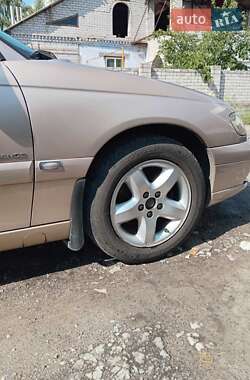 Седан Opel Omega 2001 в Днепре