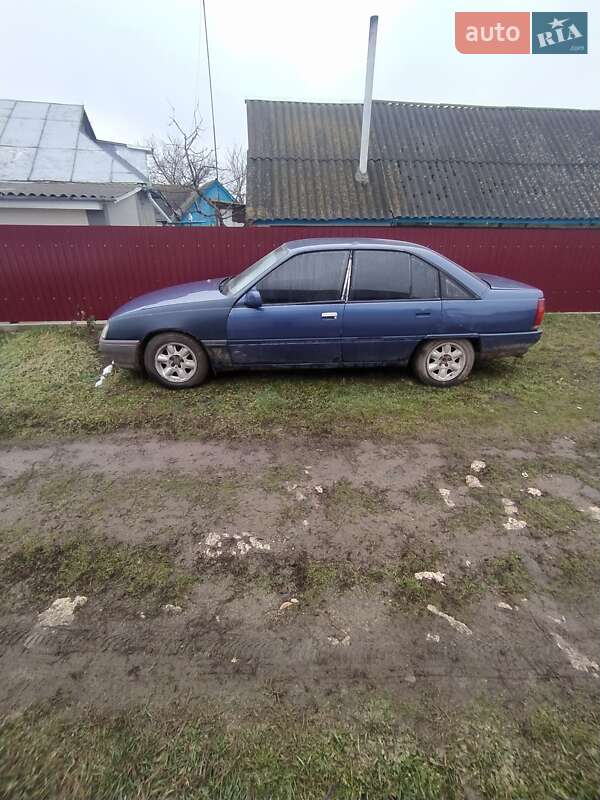 Седан Opel Omega 1987 в Джурине