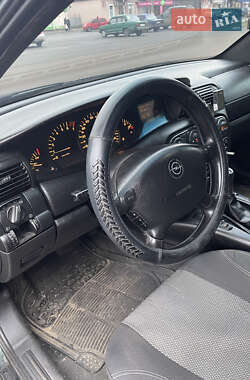 Седан Opel Omega 1997 в Кривом Роге