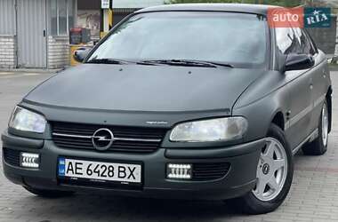 Седан Opel Omega 1996 в Дніпрі