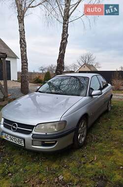 Седан Opel Omega 1999 в Луцьку