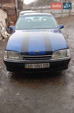 Седан Opel Omega 1993 в Теплику