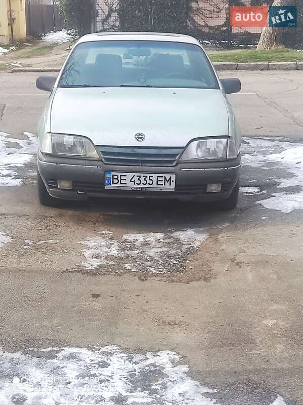 Седан Opel Omega 1986 в Миколаєві