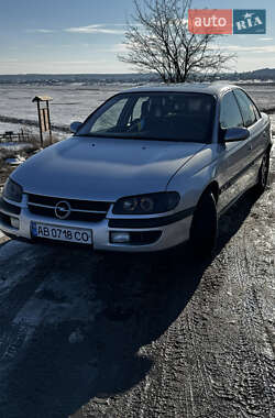 Седан Opel Omega 1998 в Киеве