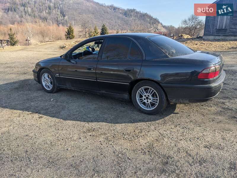Седан Opel Omega 1995 в 