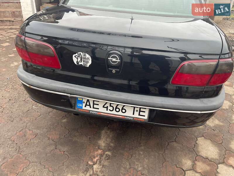 Седан Opel Omega 1998 в Кам'янському