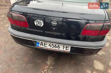 Седан Opel Omega 1998 в 