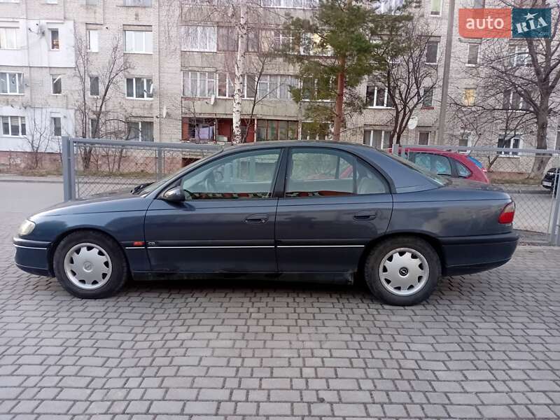 Седан Opel Omega 1996 в Львові
