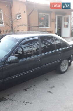 Седан Opel Omega 1989 в 