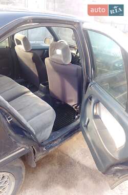 Седан Opel Omega 1989 в 