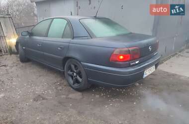 Седан Opel Omega 2001 в Луцьку