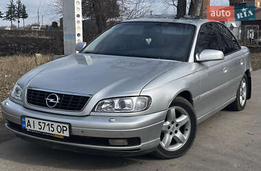 Седан Opel Omega 2002 в Ружині