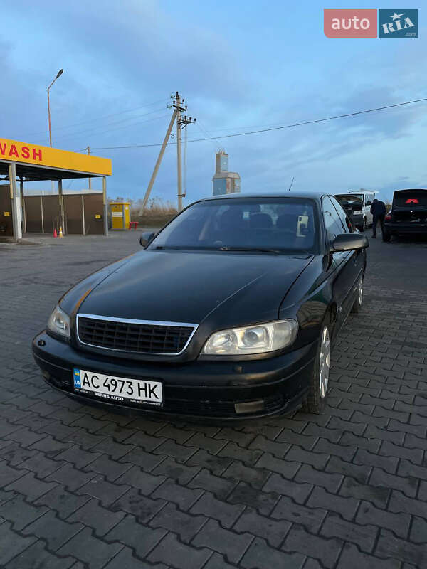 Седан Opel Omega 2001 в Луцке