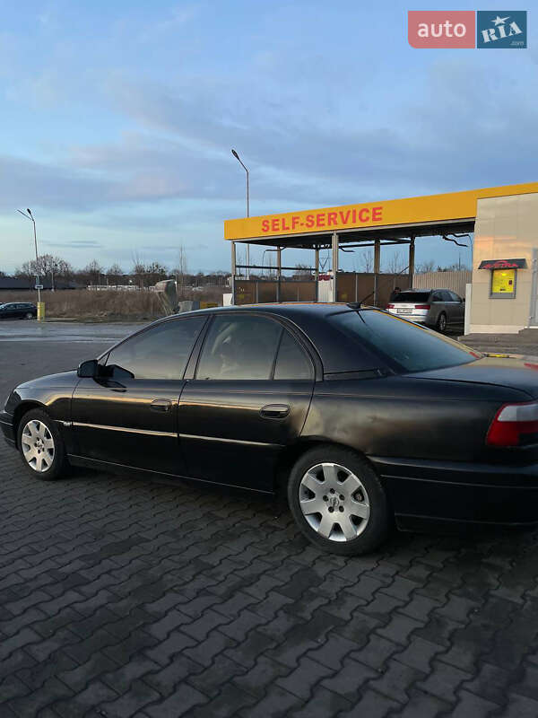 Седан Opel Omega 2001 в Луцке