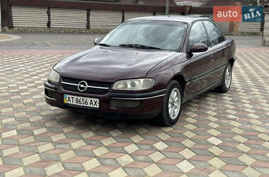 Седан Opel Omega 1998 в Черновцах