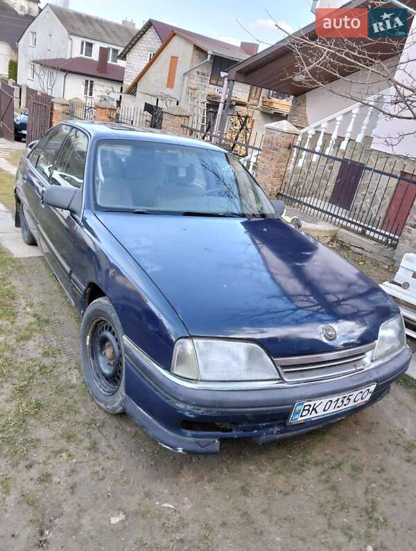 Седан Opel Omega 1991 в Ровно