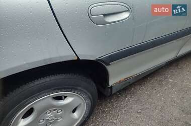 Седан Opel Omega 1998 в 